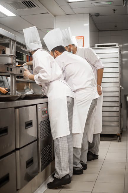 Park Catering mobile kitchen unit deployed at fire camp